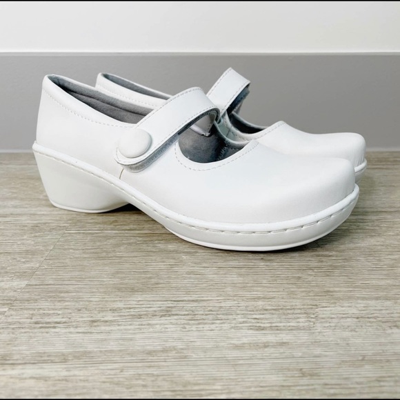 KLOGS Ashley Mary Jane Shoes White 7 Nursing - Picture 1 of 5